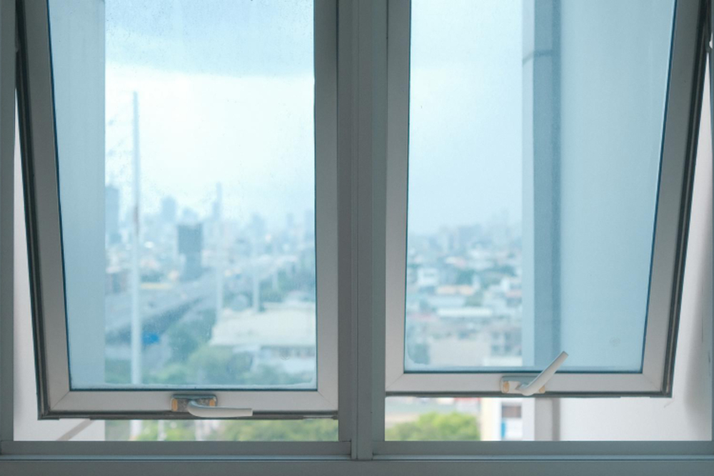 Bloomington Awning Windows